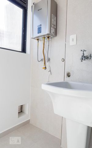 Apartamento à venda com 43m², 1 quarto e 1 vaga Apartamento à venda com 43m², 1 quarto e 1 vagaÁrea de Serviço