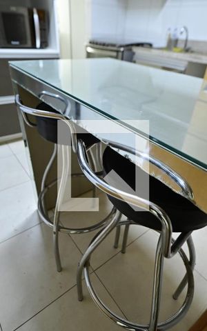 Apartamento para alugar com 100m², 3 quartos e 2 vagas Apartamento para alugar com 100m², 3 quartos e 2 vagasCozinha