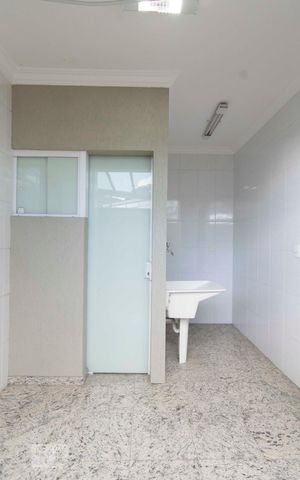 Casa à venda com 342m², 5 quartos e 5 vagasLavanderia 1