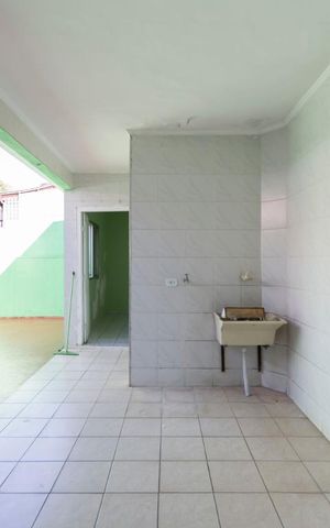 Casa para alugar com 400m², 3 quartos e 2 vagasÁrea de serviço