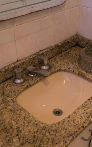 Casa para alugar com 400m², 3 quartos e 2 vagasBanheiro social (Pia)