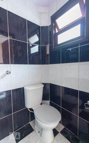 Casa à venda com 150m², 2 quartos e 4 vagasBanheiro de Serviço