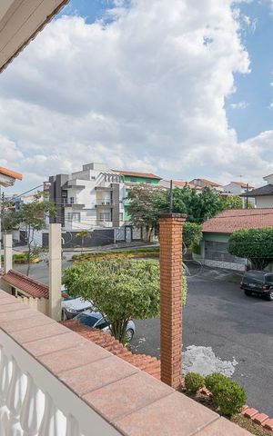 Casa à venda com 277m², 3 quartos e 4 vagas Casa à venda com 277m², 3 quartos e 4 vagasVaranda da Suite