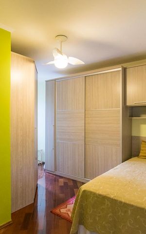 Casa à venda com 277m², 3 quartos e 4 vagas Casa à venda com 277m², 3 quartos e 4 vagasQuarto 2
