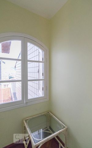 Casa à venda com 277m², 3 quartos e 4 vagas Casa à venda com 277m², 3 quartos e 4 vagasQuarto 2