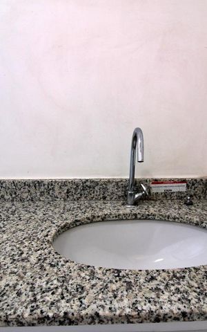 Apartamento à venda com 70m², 2 quartos e 2 vagasBanheiro da Suíte