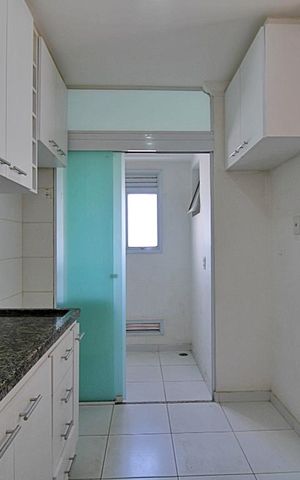 Apartamento à venda com 70m², 2 quartos e 2 vagasCozinha