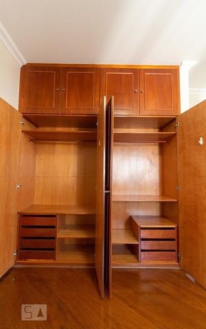 Apartamento à venda com 270m², 4 quartos e 3 vagasDormitório 1