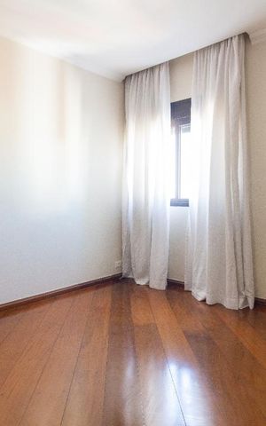 Apartamento à venda com 270m², 4 quartos e 3 vagasDormitório 1