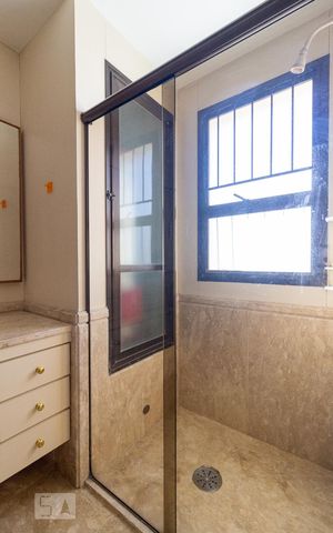 Apartamento à venda com 270m², 4 quartos e 3 vagasBanheiro