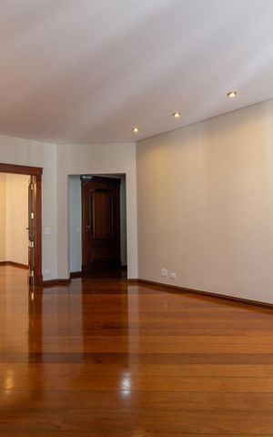 Apartamento à venda com 270m², 4 quartos e 3 vagasSala