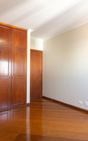 Apartamento à venda com 270m², 4 quartos e 3 vagasDormitório 1