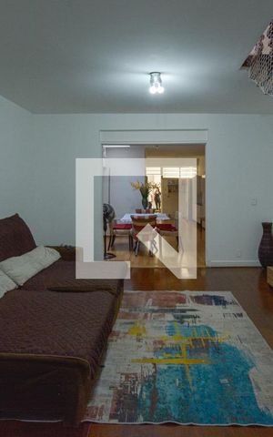 Casa à venda com 400m², 6 quartos e 5 vagasSala 1
