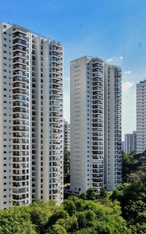 Apartamento para alugar com 370m², 4 quartos e 5 vagas Apartamento para alugar com 370m², 4 quartos e 5 vagasVista