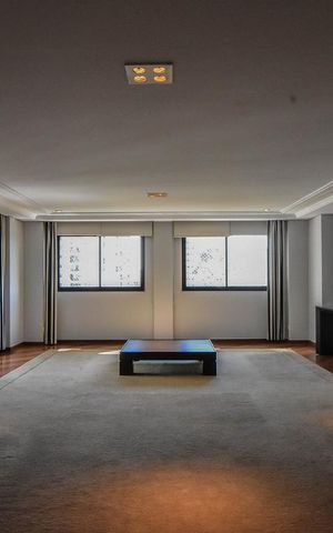 Apartamento para alugar com 370m², 4 quartos e 5 vagas Apartamento para alugar com 370m², 4 quartos e 5 vagasSala