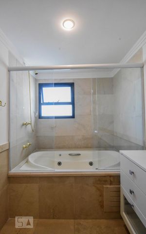 Apartamento para alugar com 370m², 4 quartos e 5 vagas Apartamento para alugar com 370m², 4 quartos e 5 vagasBanheiro Suíte 01