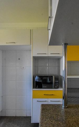 Apartamento para alugar com 370m², 4 quartos e 5 vagas Apartamento para alugar com 370m², 4 quartos e 5 vagasCozinha