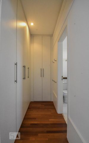 Apartamento para alugar com 370m², 4 quartos e 5 vagas Apartamento para alugar com 370m², 4 quartos e 5 vagasSuíte 04