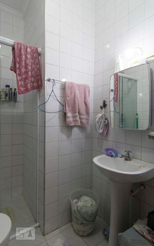 Casa à venda com 540m², 6 quartos e 4 vagasBanheiro Suíte 1
