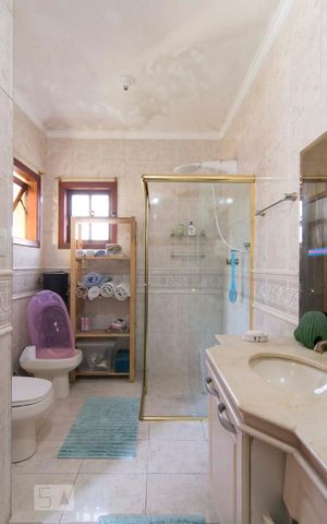 Casa à venda com 540m², 6 quartos e 4 vagasBanheiro Suíte 1