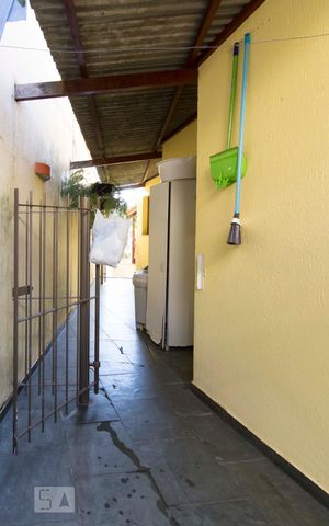 Casa à venda com 540m², 6 quartos e 4 vagasCorredor