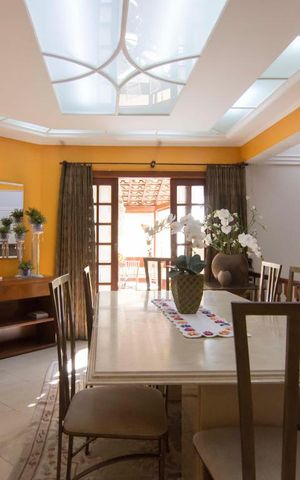 Casa à venda com 540m², 6 quartos e 4 vagasSala