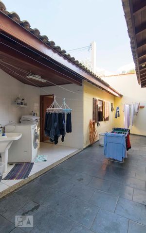 Casa à venda com 540m², 6 quartos e 4 vagasLavanderia