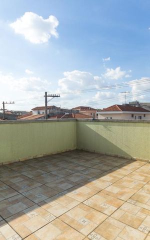 Casa à venda com 225m², 3 quartos e 2 vagas Casa à venda com 225m², 3 quartos e 2 vagasQuintal