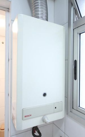 Apartamento para alugar com 86m², 3 quartos e 2 vagasBanheiro de Serviço