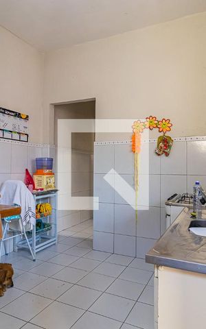 Casa à venda com 155m², 3 quartos e 2 vagas Casa à venda com 155m², 3 quartos e 2 vagasCozinha casa da frente