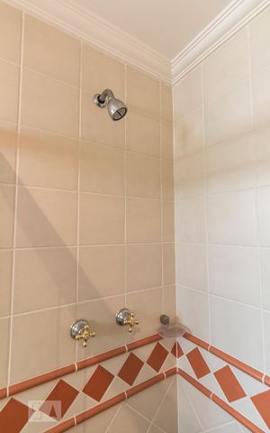 Casa de condomínio para alugar com 367m², 4 quartos e 3 vagas Casa de condomínio para alugar com 367m², 4 quartos e 3 vagasBanheiro - Suíte 1