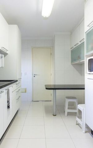 Apartamento à venda com 123m², 3 quartos e 2 vagasCozinha