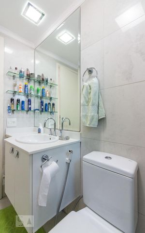 Apartamento à venda com 123m², 3 quartos e 2 vagasBanheiro