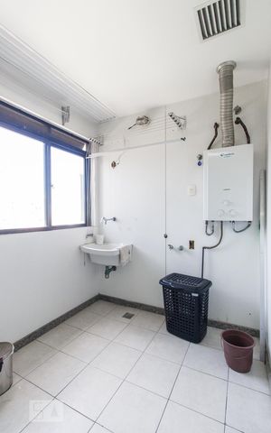 Apartamento para alugar com 105m², 2 quartos e 2 vagas Apartamento para alugar com 105m², 2 quartos e 2 vagasÁrea de Serviço