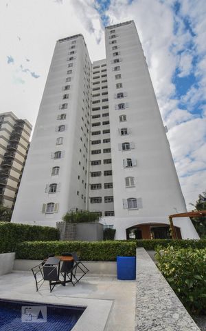 Apartamento à venda com 340m², 4 quartos e 2 vagas Apartamento à venda com 340m², 4 quartos e 2 vagasPrédio