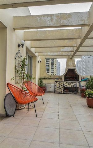 Apartamento à venda com 340m², 4 quartos e 2 vagas Apartamento à venda com 340m², 4 quartos e 2 vagasVaranda Gourmet