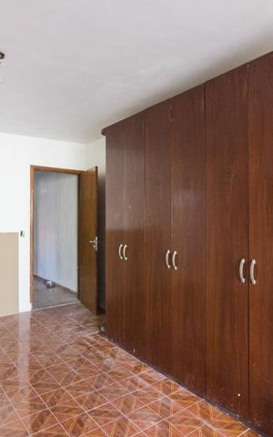Casa à venda com 250m², 4 quartos e 2 vagasSuite