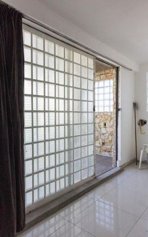 Casa à venda com 250m², 4 quartos e 2 vagasSuite