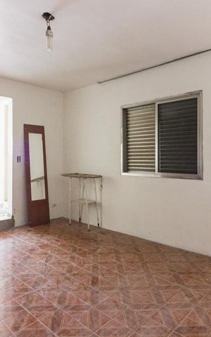 Casa à venda com 250m², 4 quartos e 2 vagasSuite