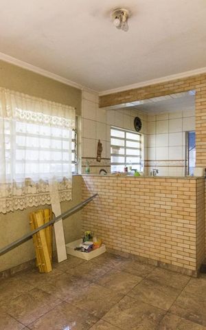 Casa à venda com 250m², 4 quartos e 2 vagasCopa
