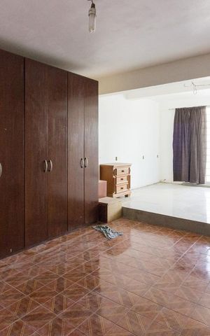 Casa à venda com 250m², 4 quartos e 2 vagasSuite