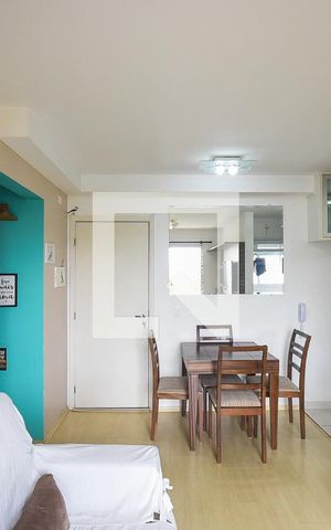 Apartamento à venda com 47m², 2 quartos e 1 vaga Apartamento à venda com 47m², 2 quartos e 1 vagaSala