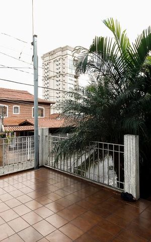 Casa para alugar com 245m², 3 quartos e 2 vagas Casa para alugar com 245m², 3 quartos e 2 vagasTerraço