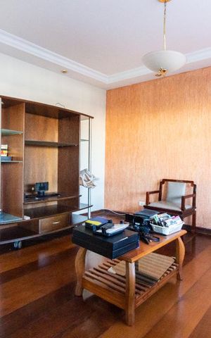 Casa à venda com 250m², 3 quartos e 4 vagas