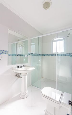 Casa à venda com 250m², 3 quartos e 4 vagas