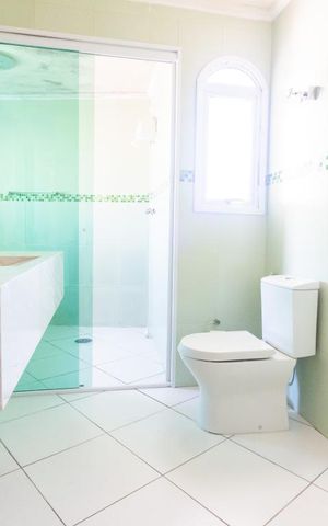 Casa à venda com 250m², 3 quartos e 4 vagas