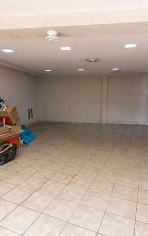 Casa à venda com 250m², 3 quartos e 4 vagas