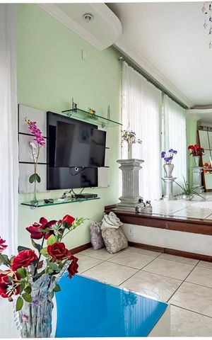 Casa à venda com 280m², 5 quartos e 3 vagasSala