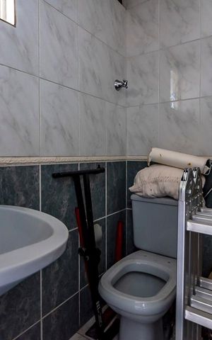 Casa à venda com 280m², 5 quartos e 3 vagasBanheiro da Suite