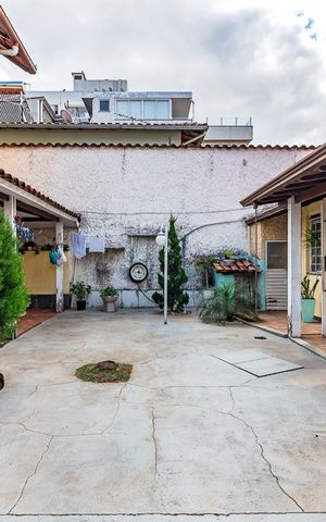 Casa à venda com 280m², 5 quartos e 3 vagasQuintal